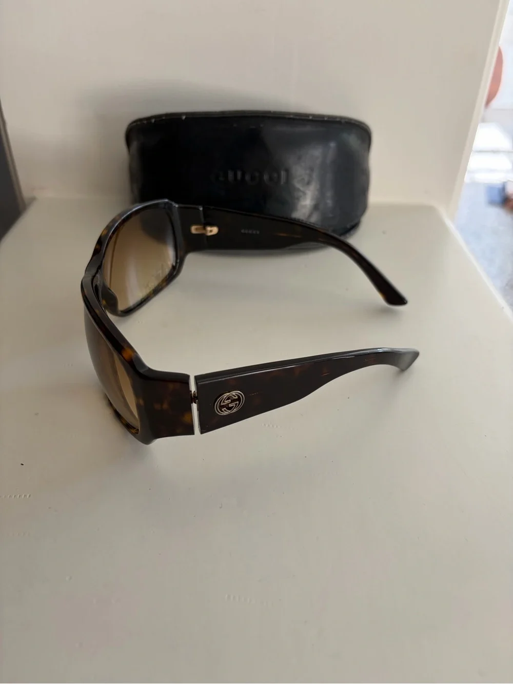Gucci Brown Tortoiseshell Frame Sunglasses with Brown Gradient Lenses
